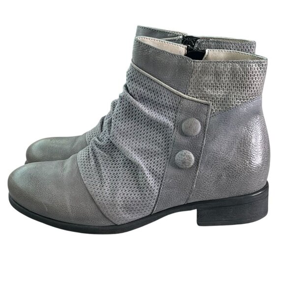 Miz Mooz Sallie Gray Leather Ankle Boots Wide Fit 38 (US 7.5–8) Button Detail - Picture 6 of 14